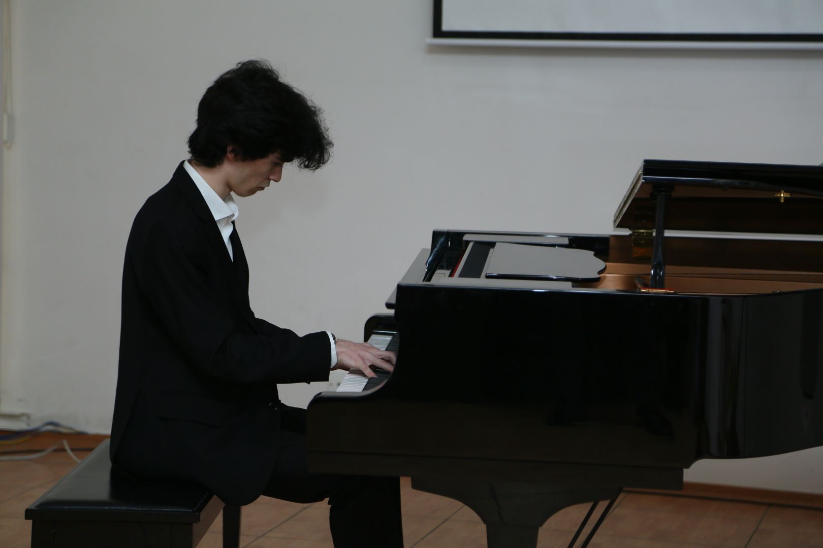 Улдуз Рафили-Алиева - первая азербайджанка, ставшая профессиональным театральным режиссёром (ФОТО)