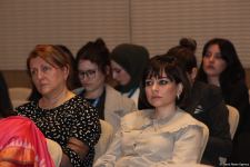 На международной конференции по исламофобии обсуждены конспирологические теории о мусульманах (ФОТО)