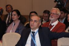 На международной конференции по исламофобии обсуждены конспирологические теории о мусульманах (ФОТО)