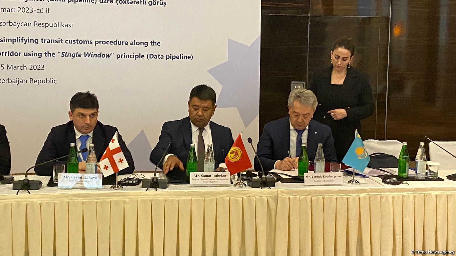 Подписан документ по упрощению транзита по Транскаспийскому коридору «Восток-Запад» (ФОТО)