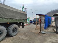 По Лачинской дороге беспрепятственно проехала автоколонна миротворцев (ФОТО)
