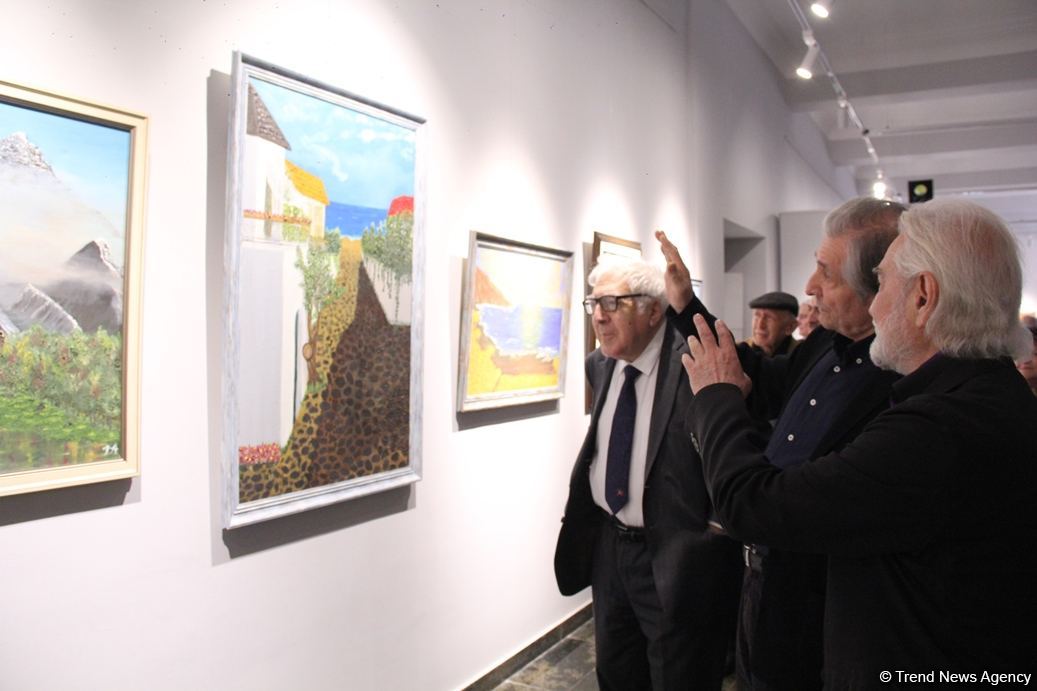 В Баку открылась выставка картин дипломата Турала Рзаева – от хобби до четырех времен года (ФОТО)