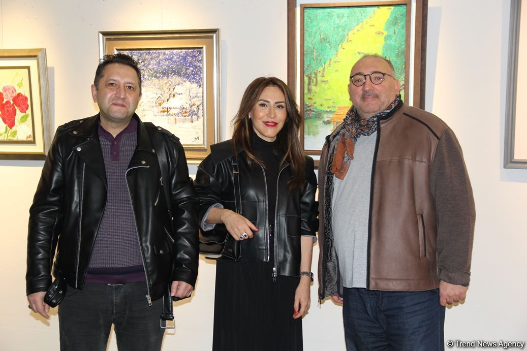 В Баку открылась выставка картин дипломата Турала Рзаева – от хобби до четырех времен года (ФОТО)