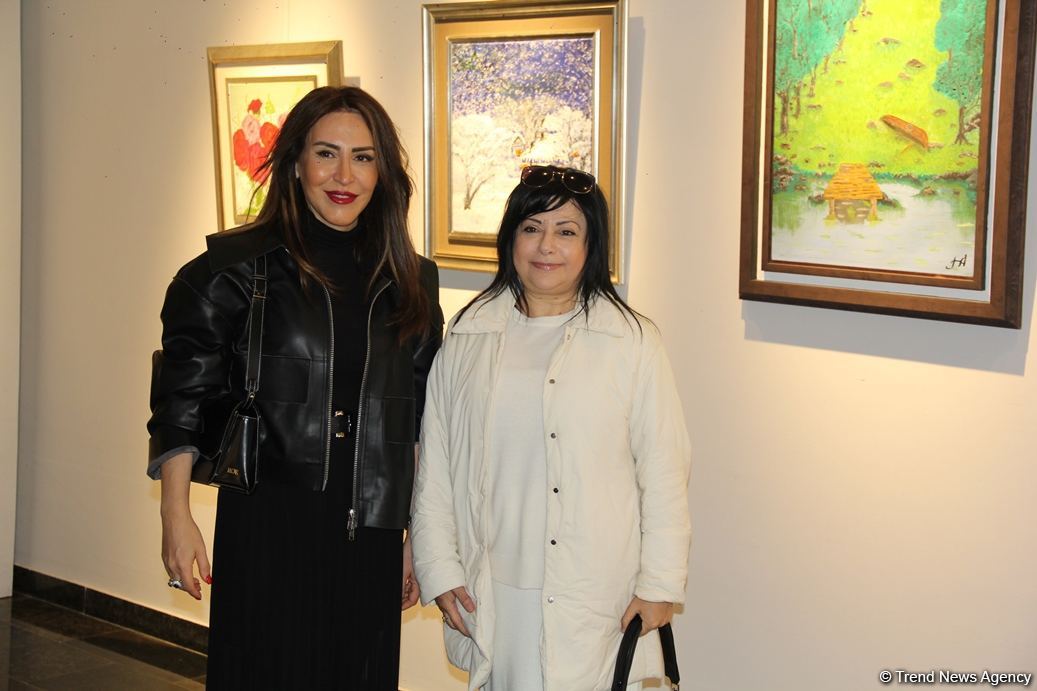 В Баку открылась выставка картин дипломата Турала Рзаева – от хобби до четырех времен года (ФОТО)