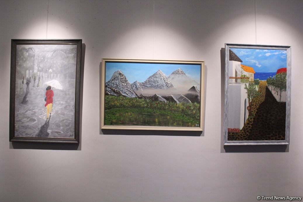 В Баку открылась выставка картин дипломата Турала Рзаева – от хобби до четырех времен года (ФОТО)
