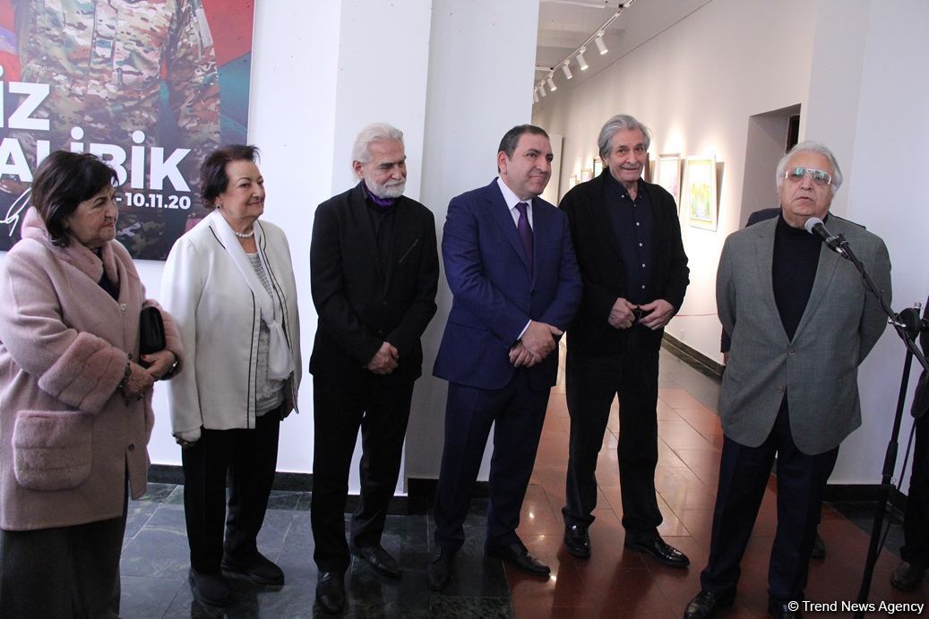 В Баку открылась выставка картин дипломата Турала Рзаева – от хобби до четырех времен года (ФОТО)