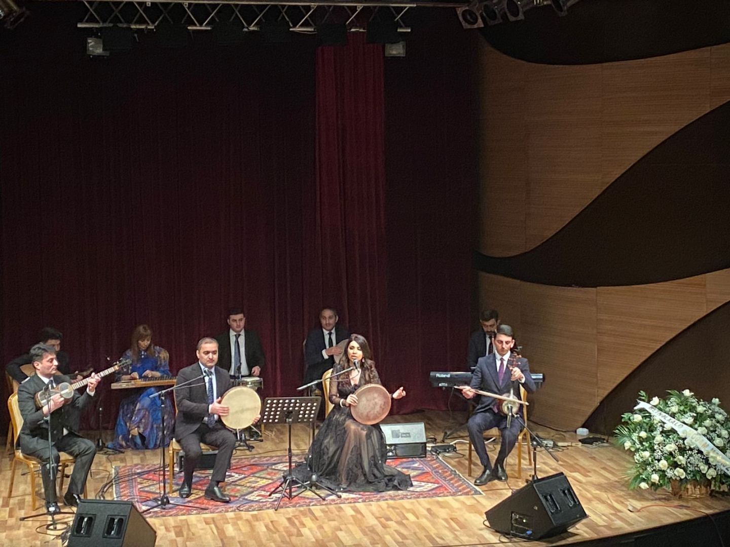 Юбилей Арифа Бабаева отметили на сцене Международного центра мугама (ФОТО)