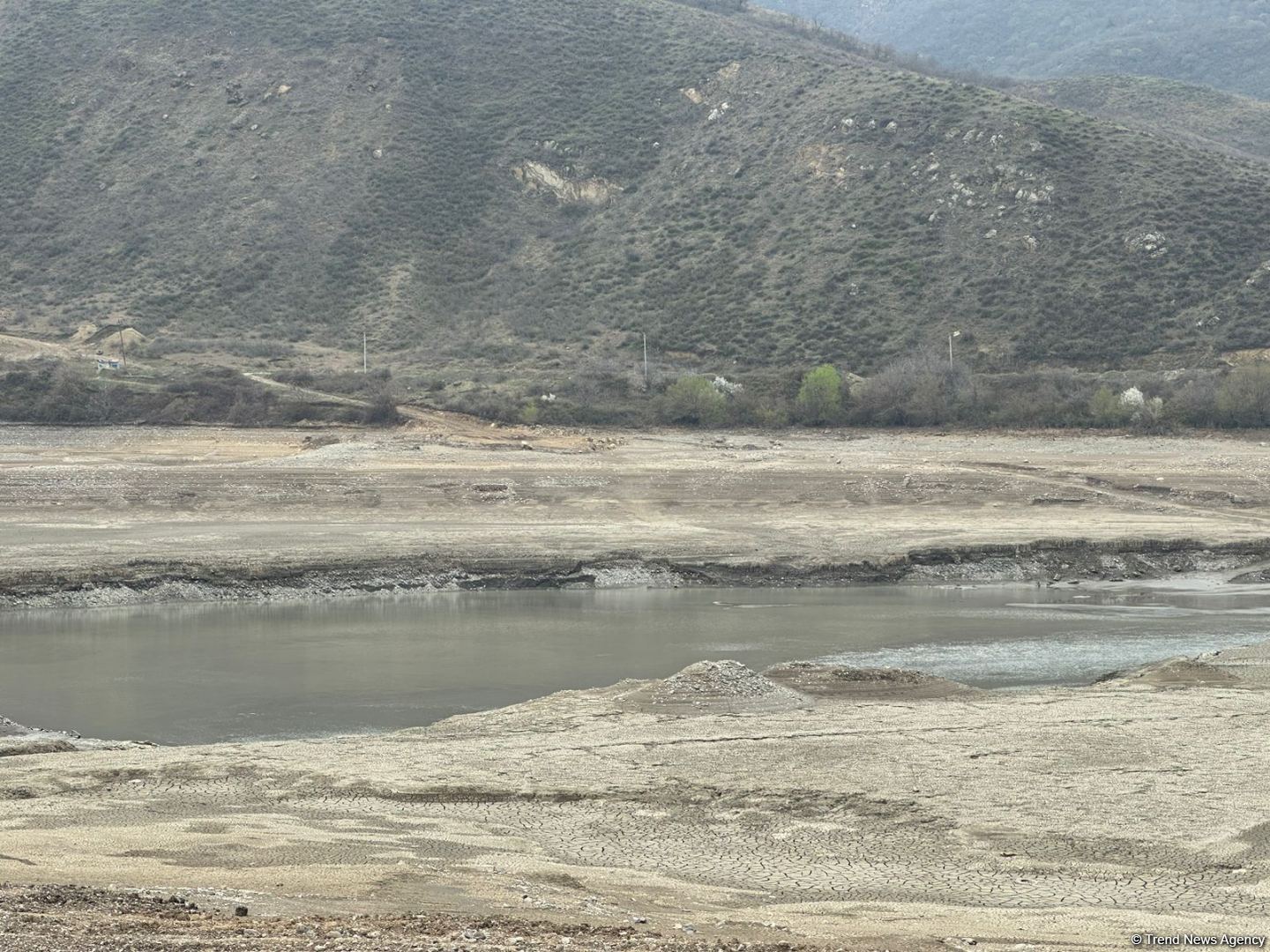 Вдоль водохранилища Суговушан строятся туристические объекты (ФОТО)