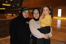 В Баку представлено световое интерактивное мега-шоу "Приключения" (ФОТО)