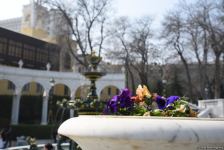 Жители Баку отмечают праздник Новруз - Фоторепортаж