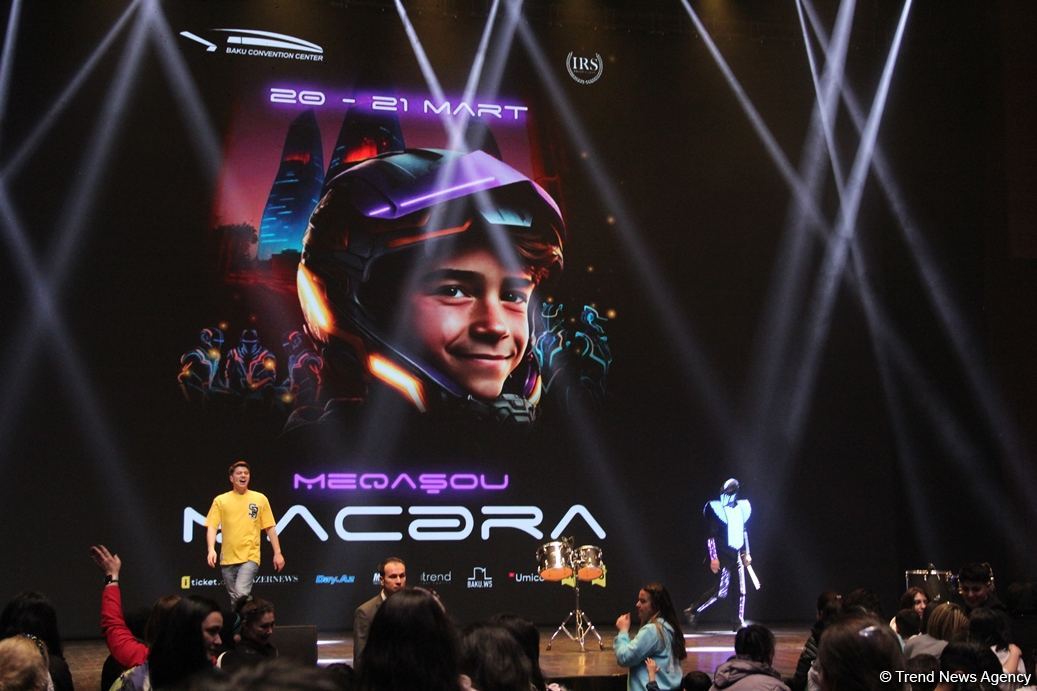 В Баку представлено световое интерактивное мега-шоу "Приключения" (ФОТО)