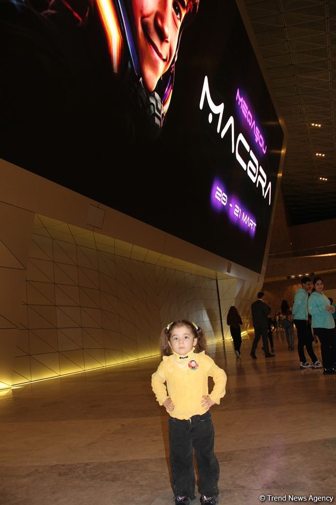 В Баку представлено световое интерактивное мега-шоу "Приключения" (ФОТО)