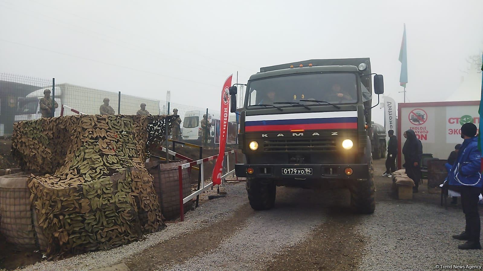 По Лачинской дороге проехала большая автоколонна РМК (ФОТО)