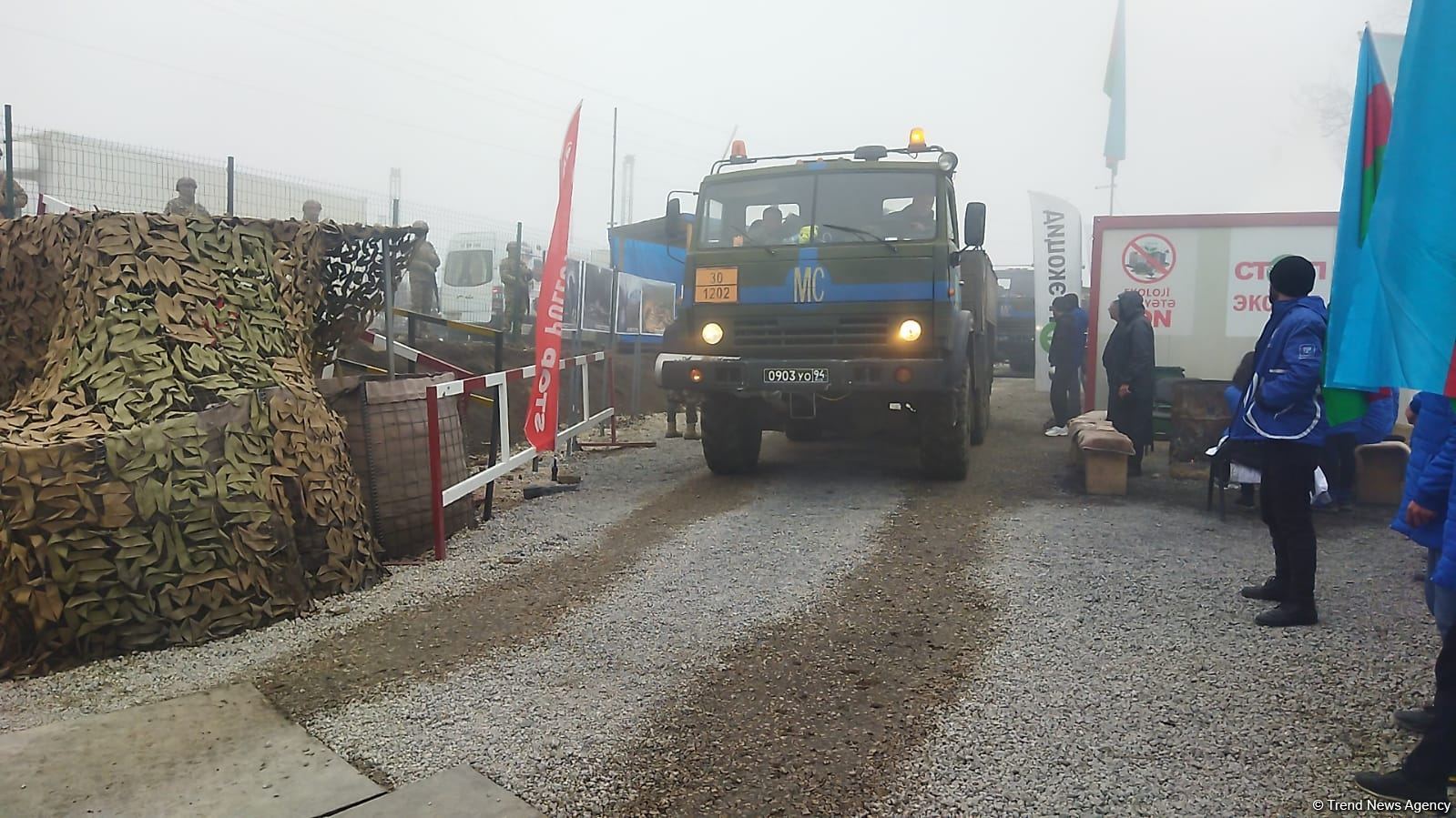 По Лачинской дороге проехала большая автоколонна РМК (ФОТО)