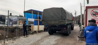 По Лачинской дороге беспрепятственно проехали три автомобиля миротворцев (ФОТО)