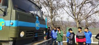 По Лачинской дороге проследовала очередная автоколонна миротворцев (ФОТО)