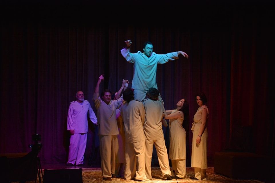 Коллектив театра YUĞ выступил в Шамахы (ФОТО)