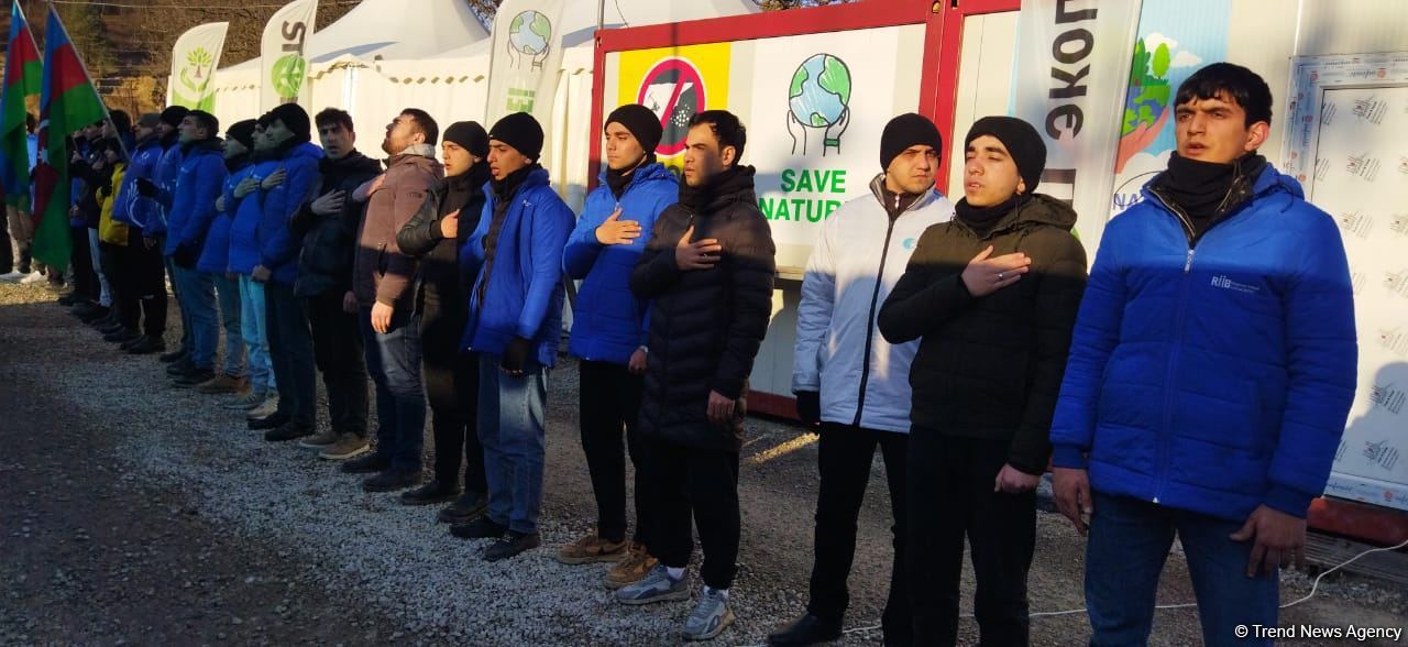 Мирная акция протеста на Лачинской дороге продолжается уже 102-й день (ФОТО)