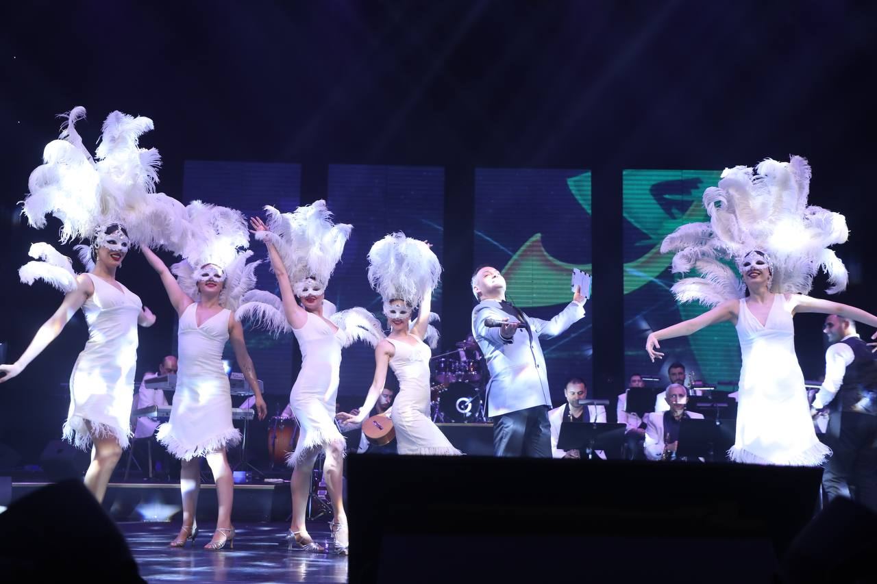 Когда зашкаливают эмоции! Путешествие по старому и современному Баку с Эйюбом Ягубовым и Big Band Sound Pro (ФОТО)