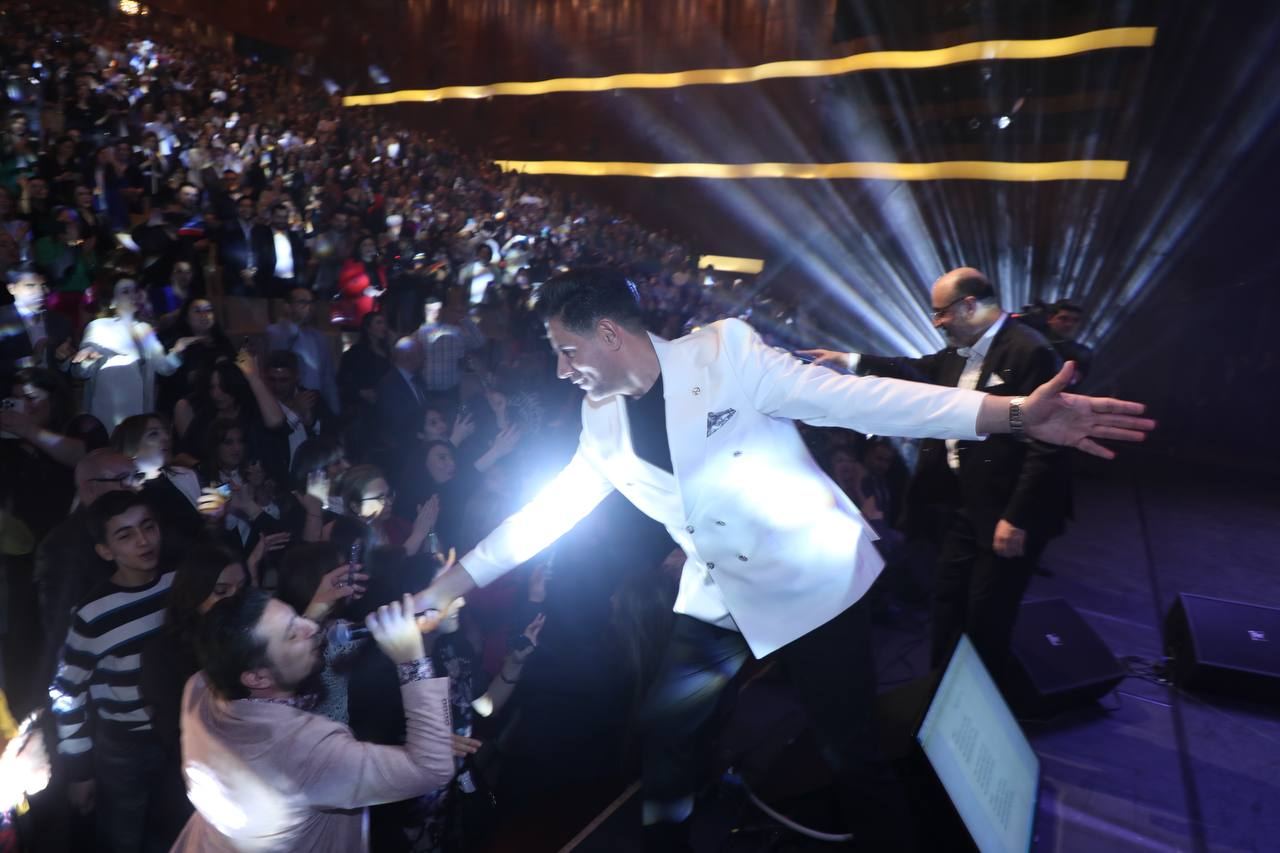 Когда зашкаливают эмоции! Путешествие по старому и современному Баку с Эйюбом Ягубовым и Big Band Sound Pro (ФОТО)