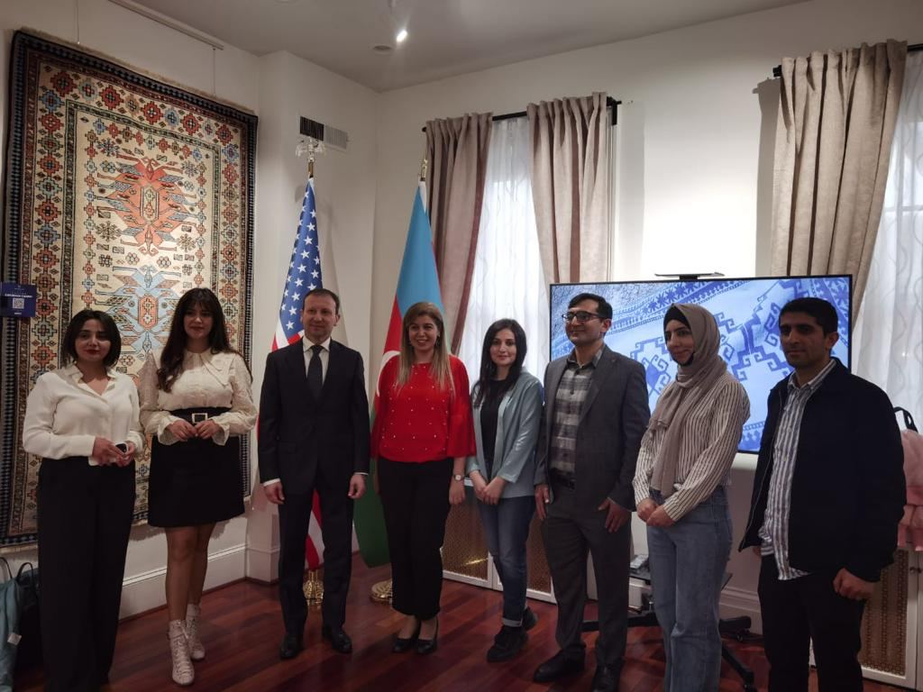 Праздник азербайджанских ковров в Вашингтоне (ФОТО)