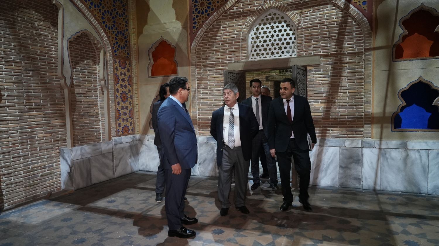 Обсуждено сотрудничество между Азербайджаном и Узбекистаном в области кино (ФОТО)