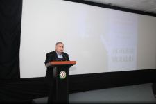 "Символ памяти" – в Баку показали фильм Алекпера Мурадова (ФОТО)
