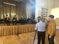 Известный американец "Джеффри гардаш" говорит на азербайджанском и пропагандирует мугам (ВИДЕО, ФОТО)