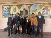 Известный американец "Джеффри гардаш" говорит на азербайджанском и пропагандирует мугам (ВИДЕО, ФОТО)