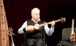 Известный американец "Джеффри гардаш" говорит на азербайджанском и пропагандирует мугам (ВИДЕО, ФОТО)