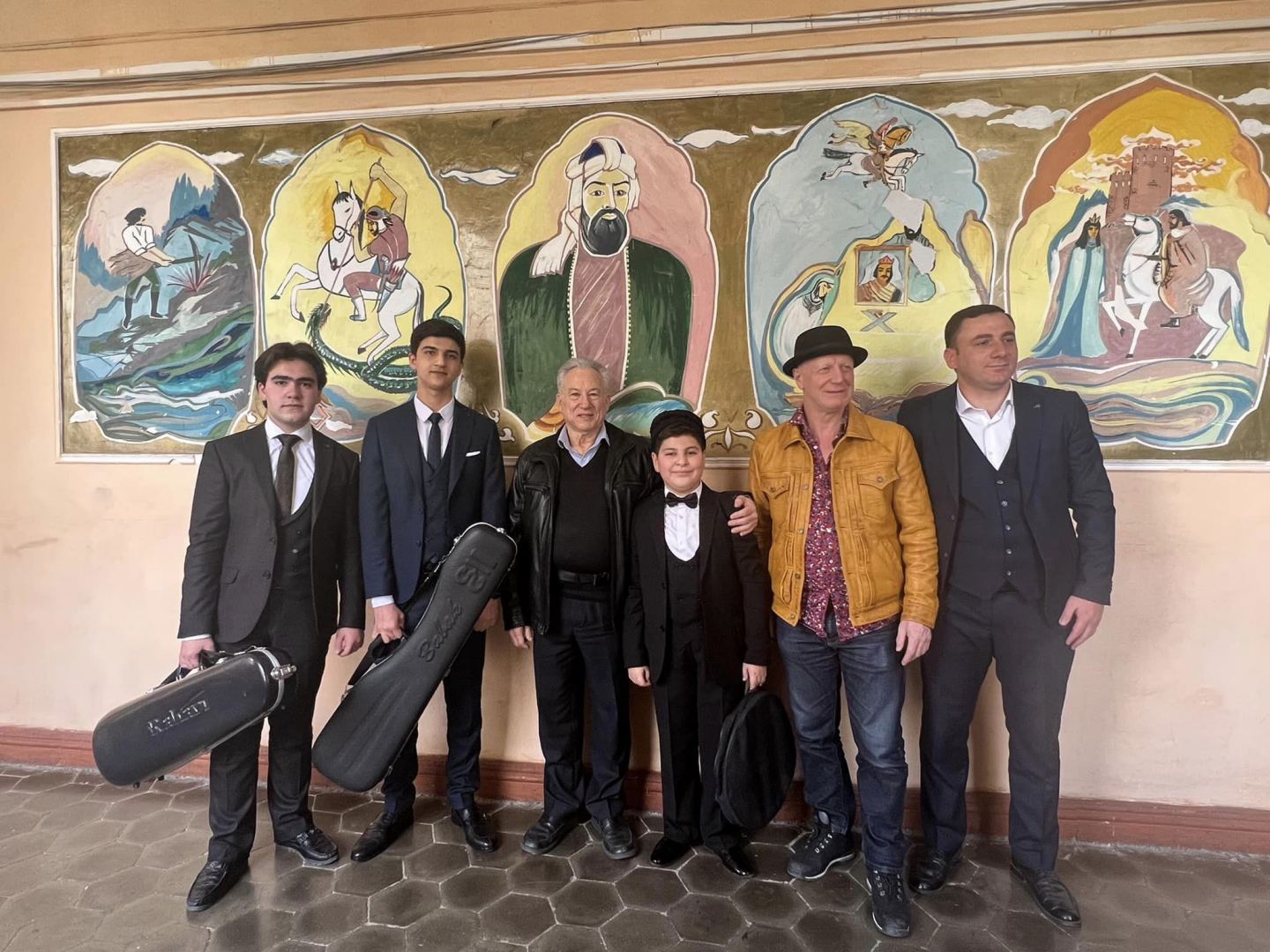 Известный американец "Джеффри гардаш" говорит на азербайджанском и пропагандирует мугам (ВИДЕО, ФОТО)