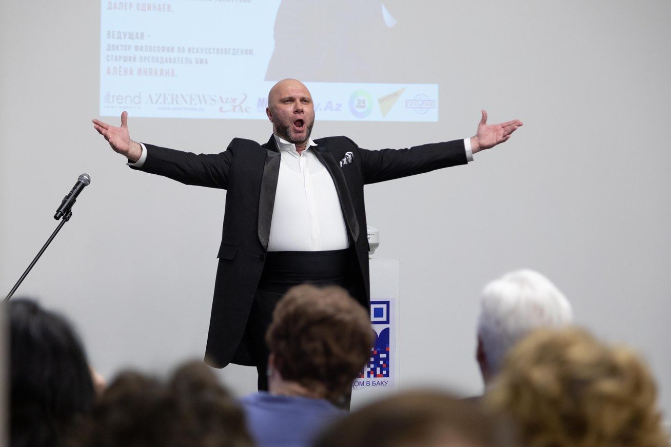 Праздник Антона Ферштандта – от церковной службы до театральной сцены. В 40 лет жизнь только начинается (ФОТО)