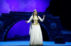 К 95-летию Лютфияра Иманова - несравненная музыка, национальный колорит и великолепие голосов (ФОТО)