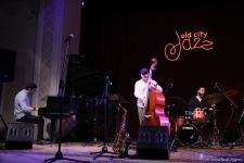От 50 до 70… Весенний джаз в вечернем Баку под ритмы Old City Jazz (ФОТО)