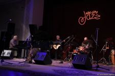 От 50 до 70… Весенний джаз в вечернем Баку под ритмы Old City Jazz (ФОТО)