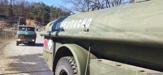 По Лачинской дороге беспрепятственно проехали три автомобиля РМК (ФОТО)
