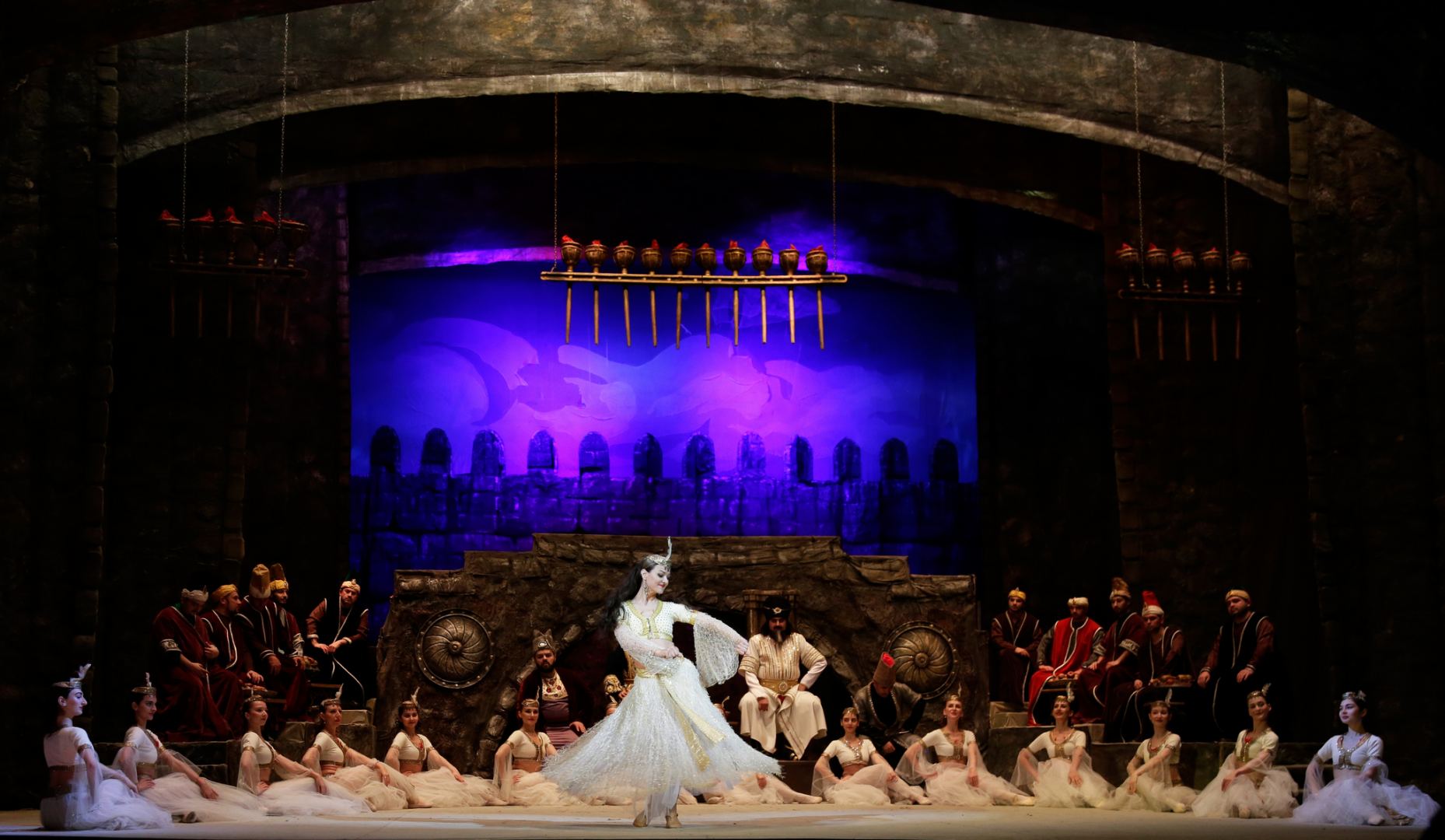 К 95-летию Лютфияра Иманова - несравненная музыка, национальный колорит и великолепие голосов (ФОТО)