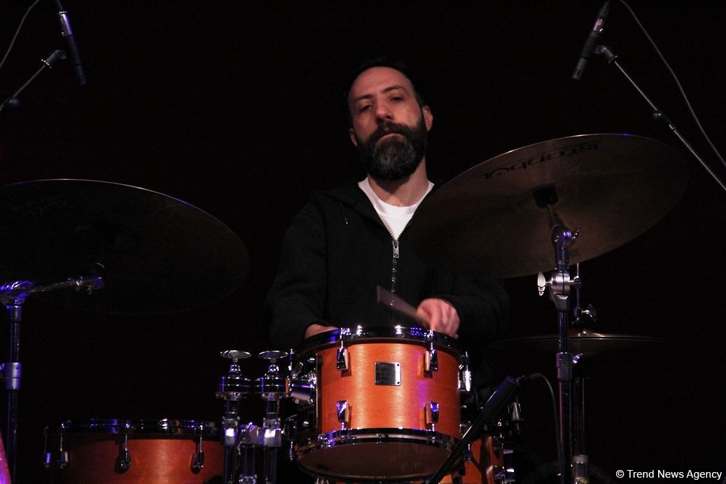От 50 до 70… Весенний джаз в вечернем Баку под ритмы Old City Jazz (ФОТО)