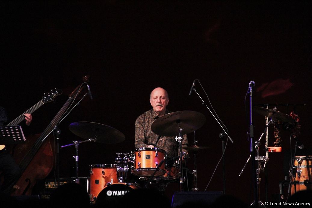 От 50 до 70… Весенний джаз в вечернем Баку под ритмы Old City Jazz (ФОТО)