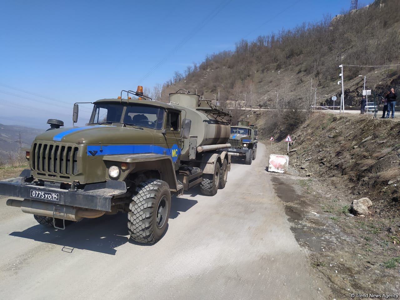 По Лачинской дороге беспрепятственно проехали 63 автомобиля РМК (ФОТО)