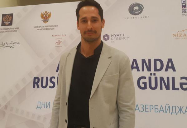 Атмосфера и энергия города нас поразили – российский актер Павел Крайнов о визите в Баку