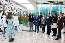 В Баку представлено творчество российских писателей и музыкантов (ФОТО)