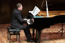 В Баку представлено творчество российских писателей и музыкантов (ФОТО)