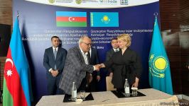 Между Казахстаном и Азербайджаном подписаны бизнес-контракты (ФОТО)