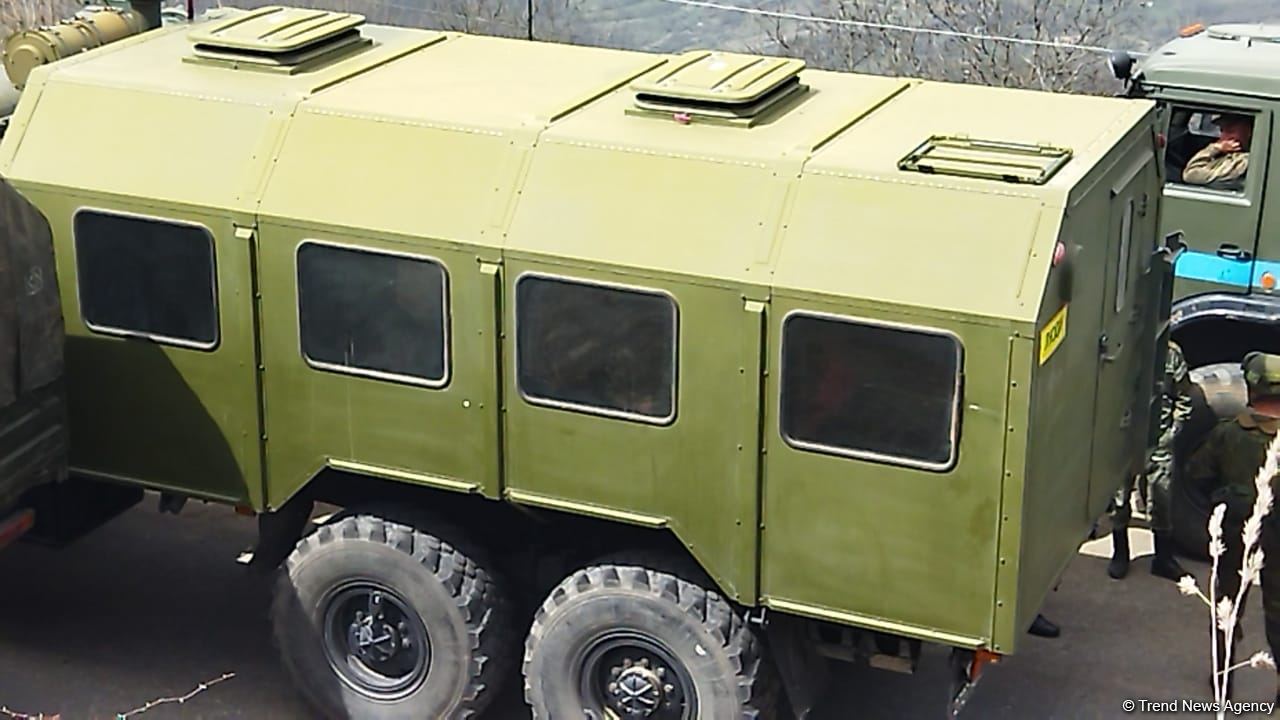 По Лачинской дороге беспрепятственно проехали автомобили РМК с армянскими жителями Карабаха (ФОТО)