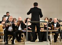Мустафа Ашуров - от тара до дирижерского пульта  (ВИДЕО, ФОТО)