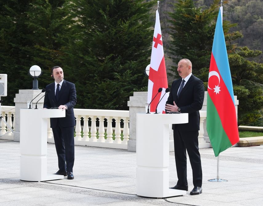 Президент Ильхам Алиев: SOCAR проложил в Грузии газовые линии протяженностью 11 тысяч километров
