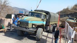 По Лачинской дороге беспрепятственно проехали 10 автомобилей РМК (ФОТО)
