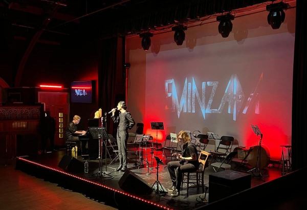 Эмин Эминзаде выступил с сольным концертом в Лондоне (ФОТО)