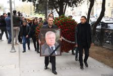 Народного артиста Азера Пашу Нематова аплодисментами проводили в последний путь (ВИДЕО, ФОТО)